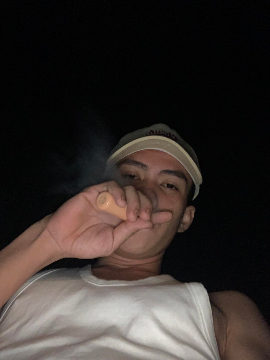 EdisaneJimmy's tweet photo. Puro vape nalang ba? https://t.co/nhKOXA4HuB
