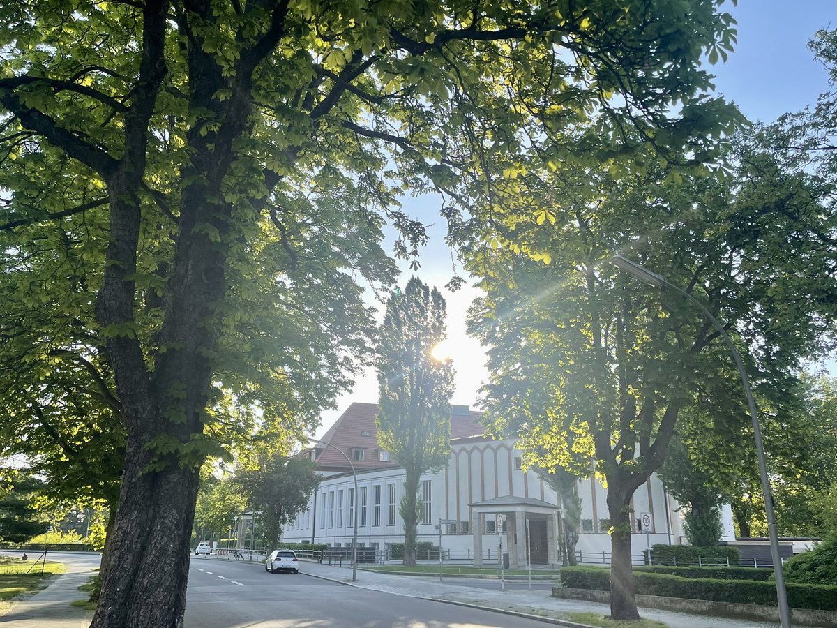 Dr_Huettl's tweet photo. Guten Morgen Berlin ☕️

@ Harnakhaus Max-Planck-Gesellschaft 
#StVT44 https://t.co/0PrCQYUFPt