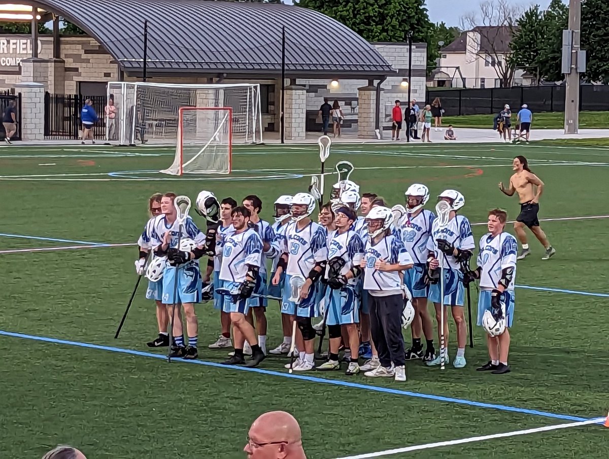 MatthewGWilley's tweet photo. Great senior night win for @PMFalconSports Lacrosse #WeGrowKids https://t.co/oLBmYavgta