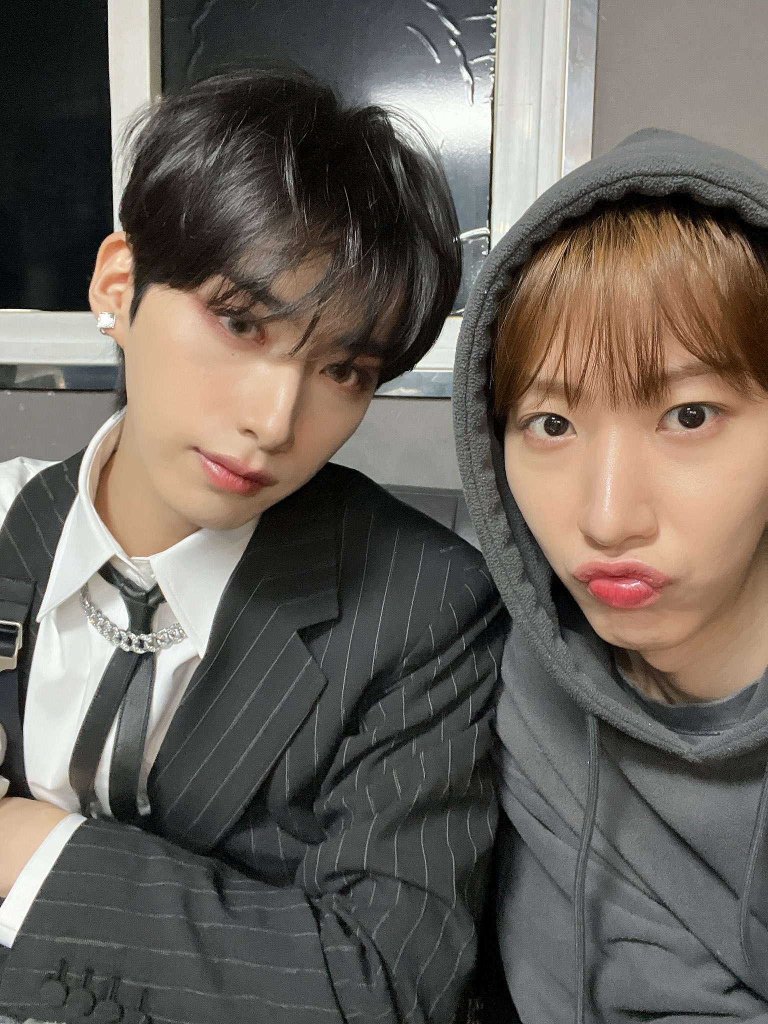 Fv-AIMxaYAE-R-1?format=jpg&name=large