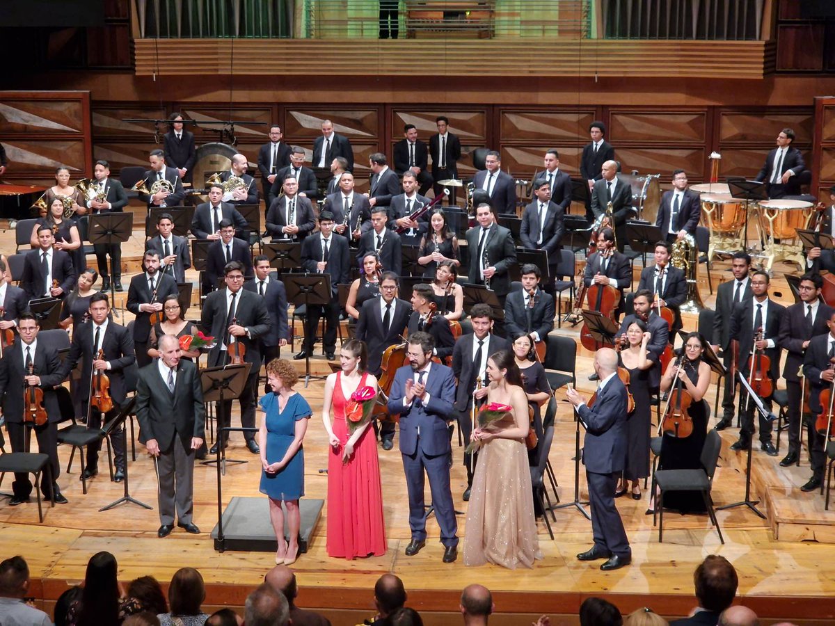 XII Festival Unión Europea de Jóvenes Solistas: con la violinista italiana Lucilla Rose Mariotti y el Maestro Rodolfo Saglimbeni celebramos el mes de Europa <a href="/UEenVenezuela/">Unión Europea en Venezuela 🇪🇺🇻🇪</a> <a href="/RSaglimbeni/">Rodolfo Saglimbeni</a> <a href="/elsistema/">El Sistema</a>