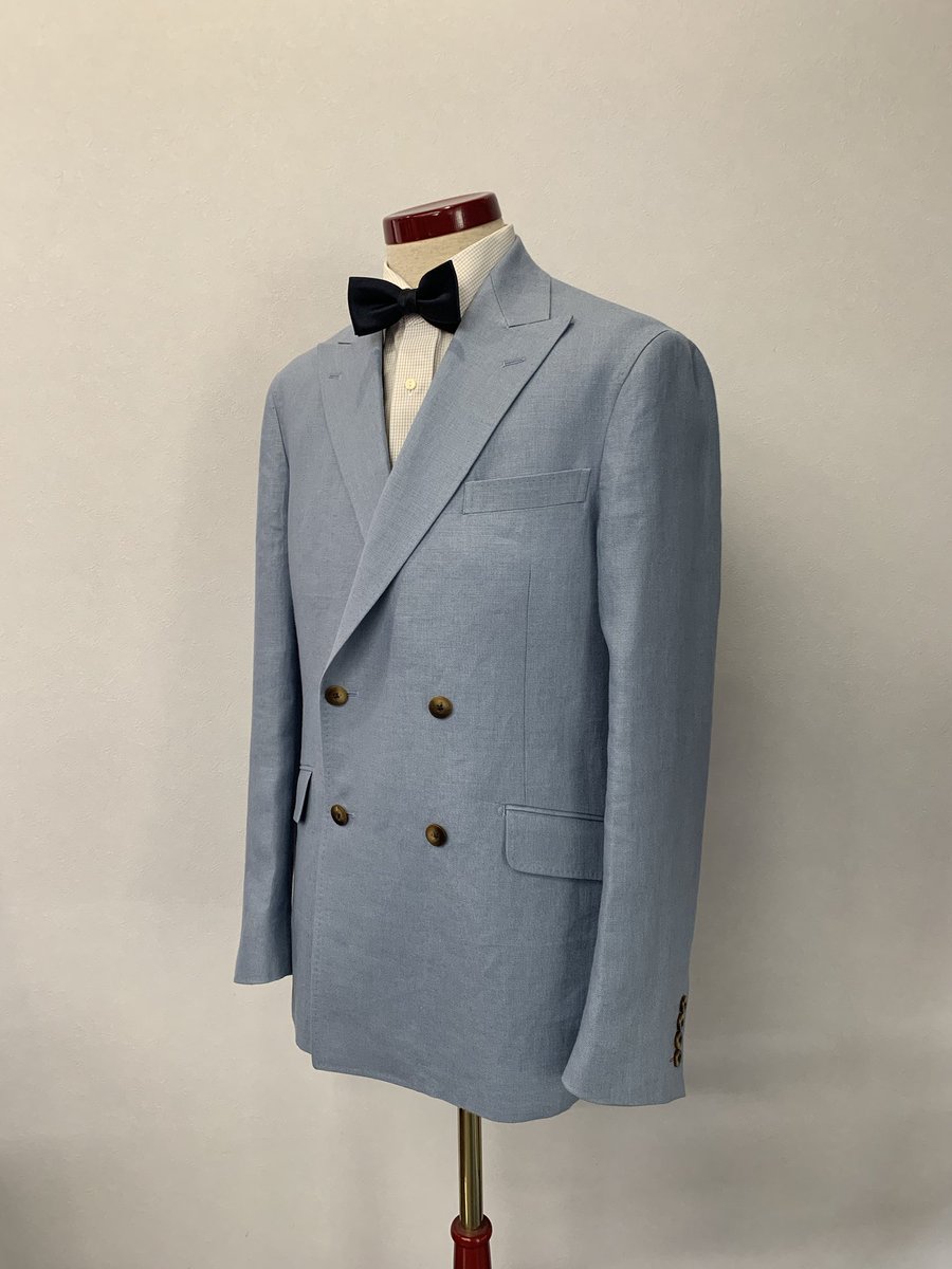 tailorsuzuki's tweet image. 🇬🇧HARRISONS MERSOLAIR🇬🇧先程のU様のお色直し用のメルソレア・ライトブルーのリネンジャケットです🪡
ネイビーパンツとの爽やかコーデ✨✨
 #オーダースーツ #harrisonsofedinburgh #ハリソンズ #mersolair #麻ジャケット #linen #新郎スーツ #新郎お色直し #オーダーブライダルスーツ