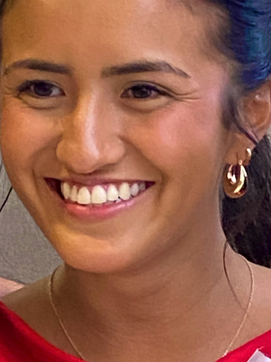 jacarroyo's tweet photo. Congrats to Serena, she received her Nursing Pin tonight and graduates 👩‍🎓 🎓 tomorrow #BradleyUniversity @bradleyu @BRADLEYvolley https://t.co/YyjfhqDNQq