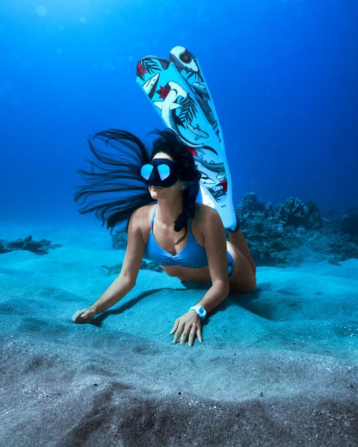 freestyle_watch's tweet photo. live your best #mermaid life with @freestylewatches ✨⌚🌊
🦈: Trippy Turtle Aqua
📸: @onlyfins.hawaii
_
#sharkwatch #adventurer #travelmore #surflifestyle #oceanlife #underwaterphotography #snorkeling #freedive #ocean #featurepage https://t.co/lvYWEOq0Zu https://t.co/7FrnGo0MgR