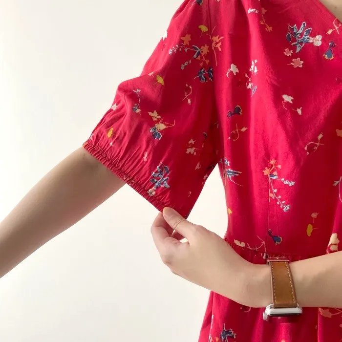「【ユニクロ】二の腕カバーの天才じゃん…!春夏コーデに映える「激かわトップス」ぽわ」|BuzzFeed Japanのイラスト
