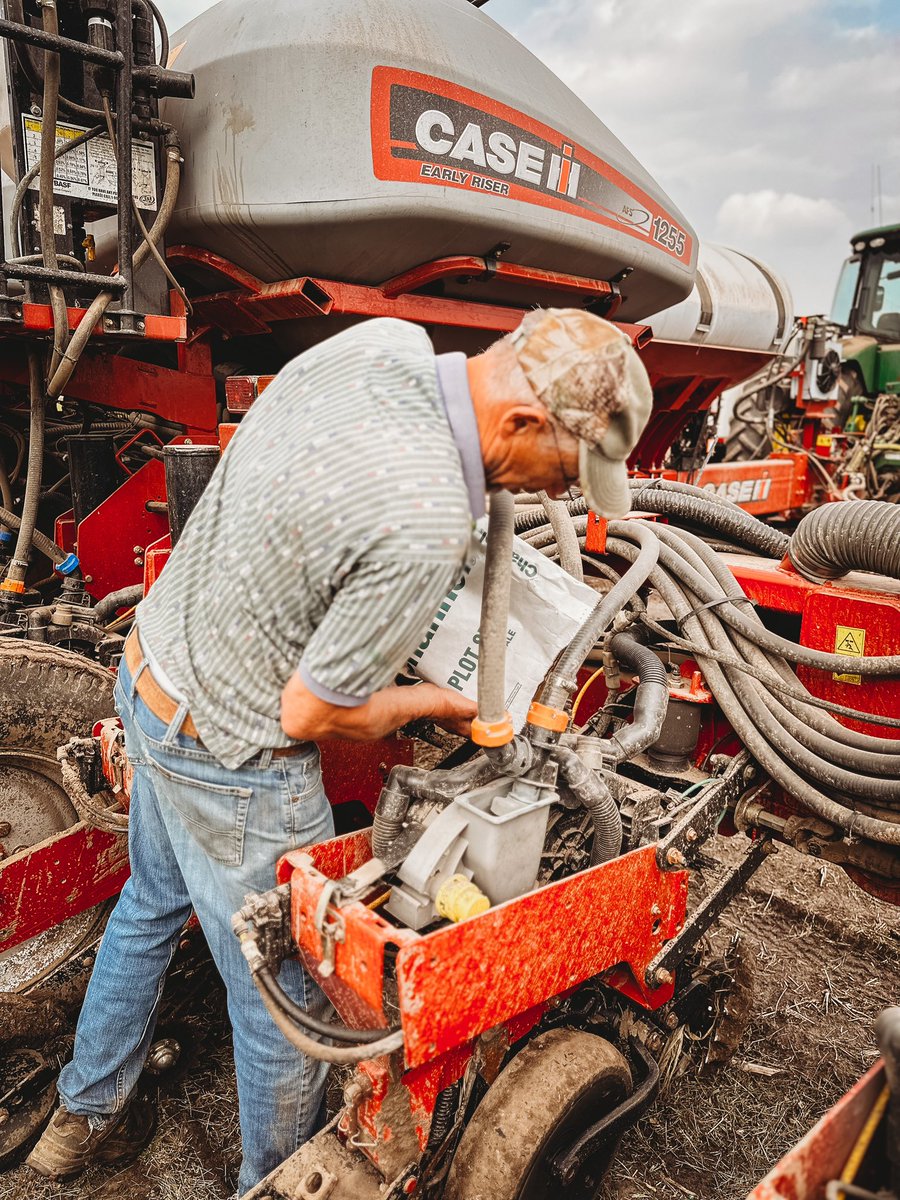 Megan (Ott) Olson tweet media