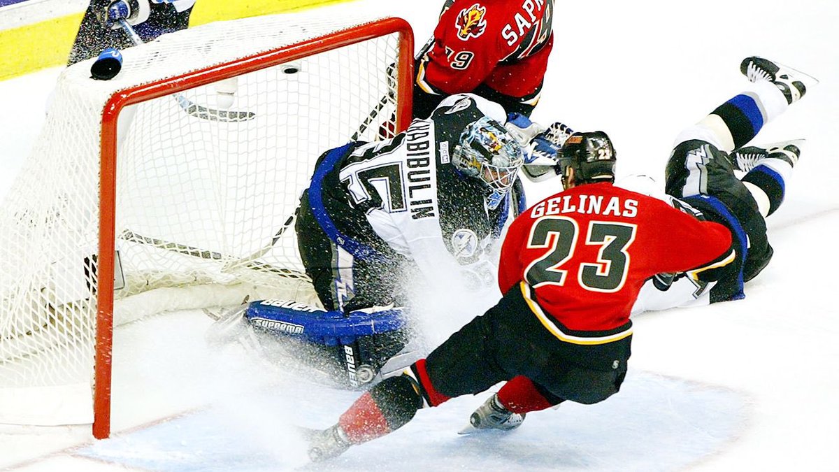 To all #MapleLeafs  fans complaining… #ZipIt