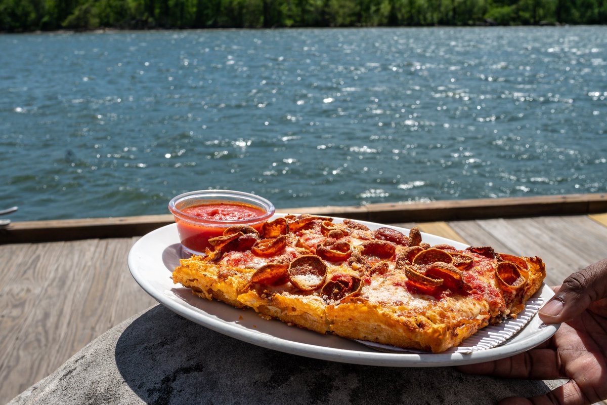 Nick's Riverside tweet media