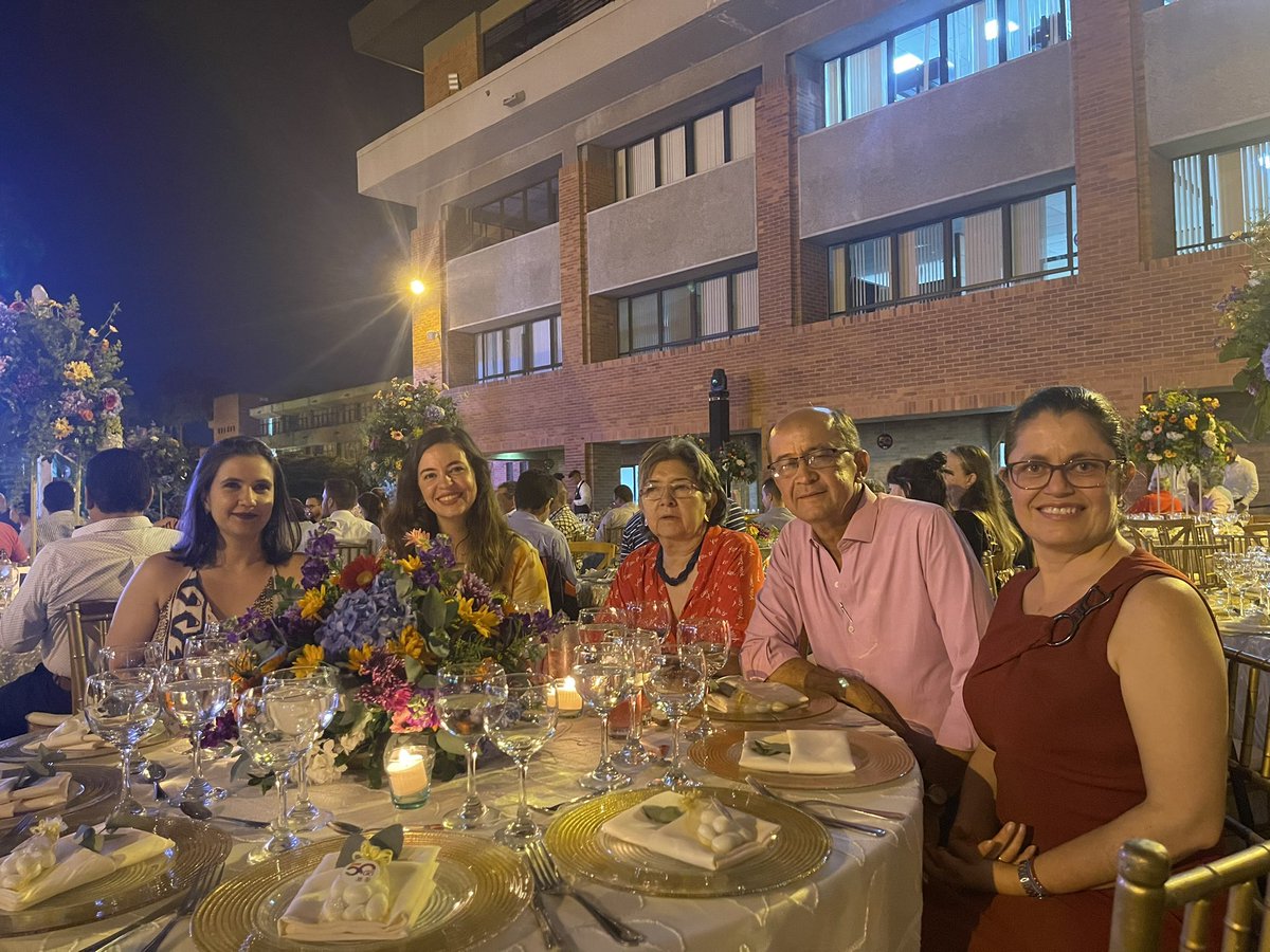 lauao's tweet photo. Felicitaciones profesores UAO, gracias por su paciencia y dedicación en la aulas. En estos 50 años han sido parte fundamental de la construcción de nuestro proyecto académico, y de una universidad de y para la comunidad. https://t.co/Wvmsxy1n28