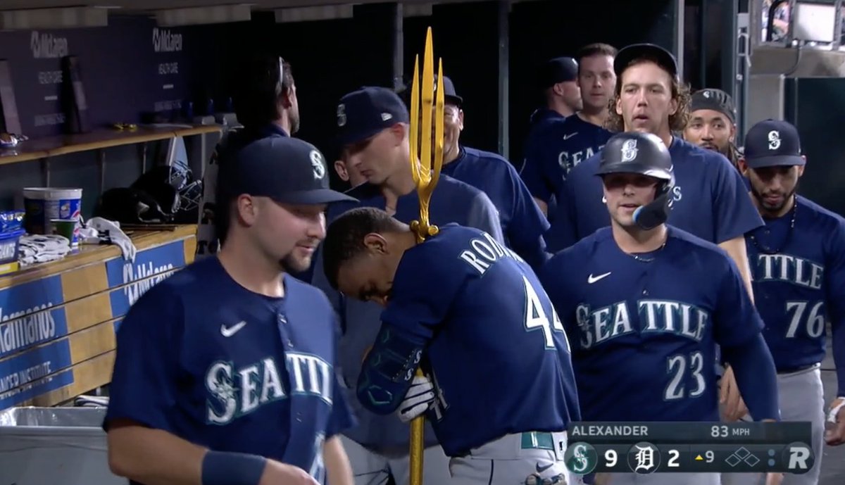 JULIO HUGGING THE TRIDENT ALERT