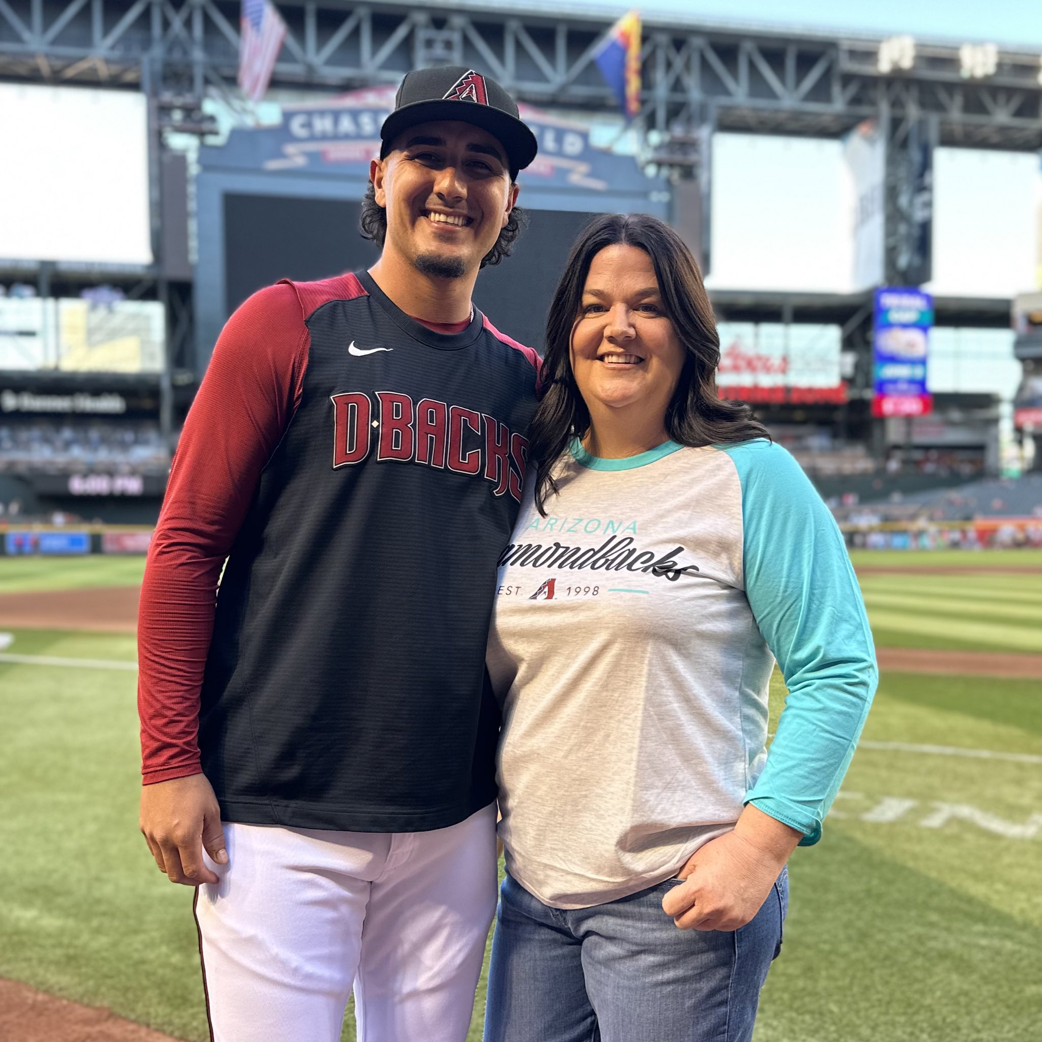 Arizona Diamondbacks on X: Be like the Rojas fam and celebrate