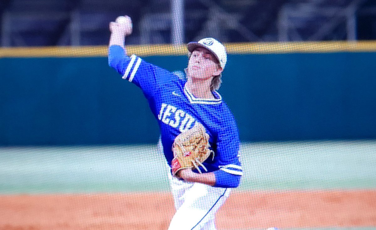 JesuitBaseball's tweet photo. We're back in action after a weather delay.
After 5:
Naples 0
Jesuit 2
#AMDG #RegionSemifinal https://t.co/QuFDs0fVdp