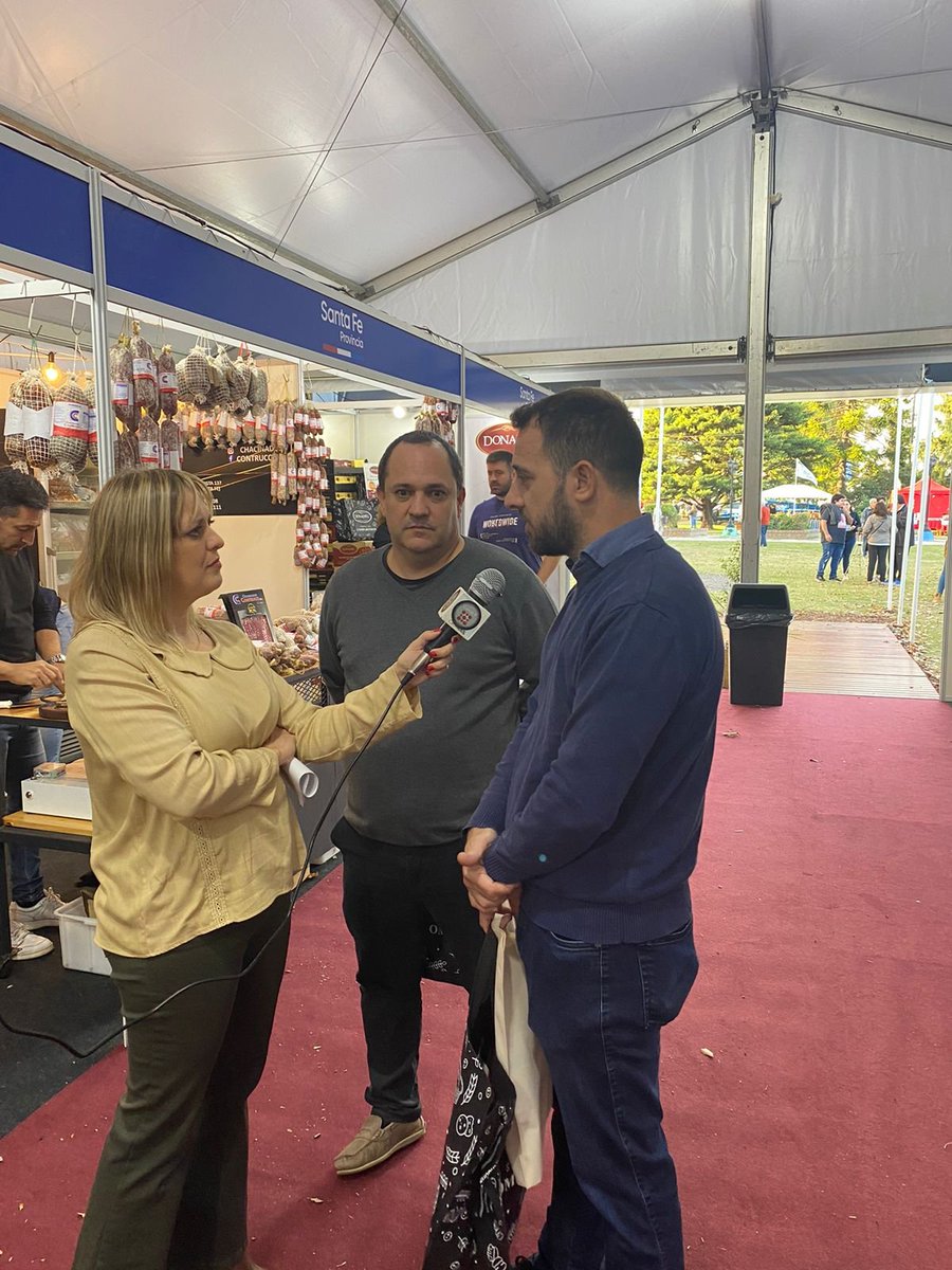 KovacevichOk's tweet photo. Inauguramos  la "Feria y Seminarios de Producciones Alternativas" en 📍#Chabás.
🤝🏻Un evento que destaca el trabajo, la creatividad y la base productiva de los microemprendimientos, poniendo en valor el acervo cultural de la región y la provincia.

#ViviSantaFe #HacemosSantaFe https://t.co/Op2y2FILbP