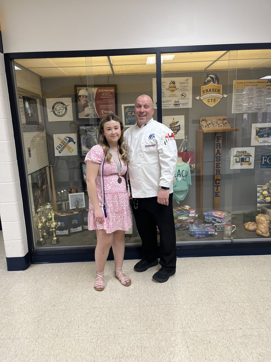 Congratulations to all NTHS members for getting their cords which they wear proudly on graduation. 
Those interested for next year, we have a meeting May 16th in the LGI during smart where you can learn more!