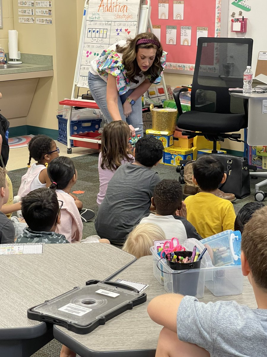 BCEWheeler's tweet photo. Career day was perfect! #careerday #teambce https://t.co/45dW54RX9s