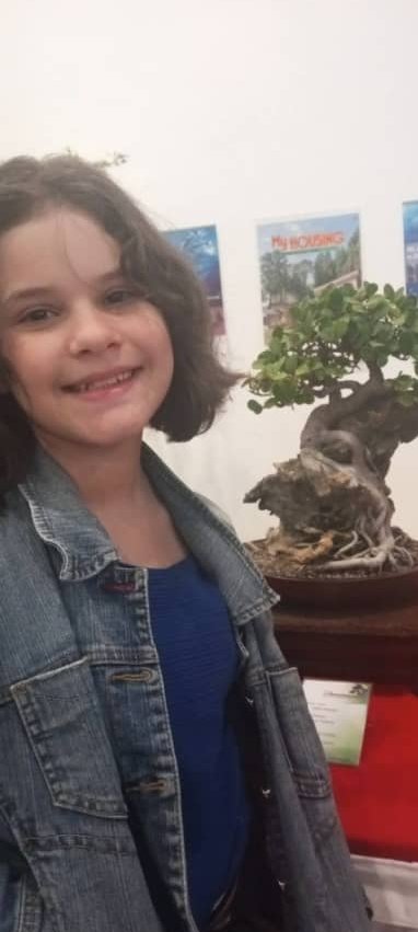 #ATENCIÓN | La niña Ainara Lucia se encuentra desaparecida desde horas del mediodía de este viernes 12 de mayo.

Sus familiares se encuentra con las autoridades competentes realizando la denuncia

Cualquier información contactarse al siguiente número: 

04145452992 
Rebeca Tirado