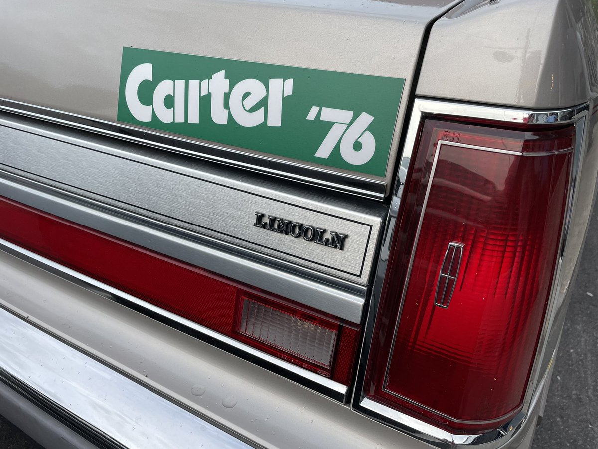 BlevinsSam's tweet photo. Saw this in Dayton tonight… Is it 1981? #VoteCarter #ElectJimmy #ManFromPlains #LincolnTownCar https://t.co/kFT73yHOMd
