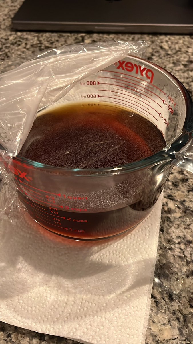 dancrodev's tweet image. First ever beef consommé in the bag. Someone with a culinary degree or that is French let me know how bad I failed lol

Honestly tastes really good, however. 

Gluten free and ready for the roast (Boeuf à la Cuillére) tomorrow. 

#4HourChef