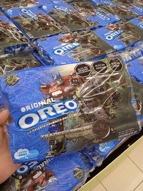 RT @tfw2005: Transformers Rise of the Beasts Promotional Oreos Found in Peru https://t.co/fX8j1yviOK https://t.co/atx8KUCZUM