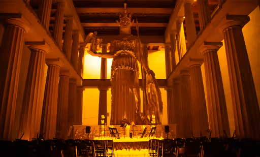 mintaburst's tweet photo. Curious about these candlelight concerts at @NashParthenon under the watchful eye of Athena. Sounds like a fun date night is in the works. https://t.co/j1DPWc2jOP