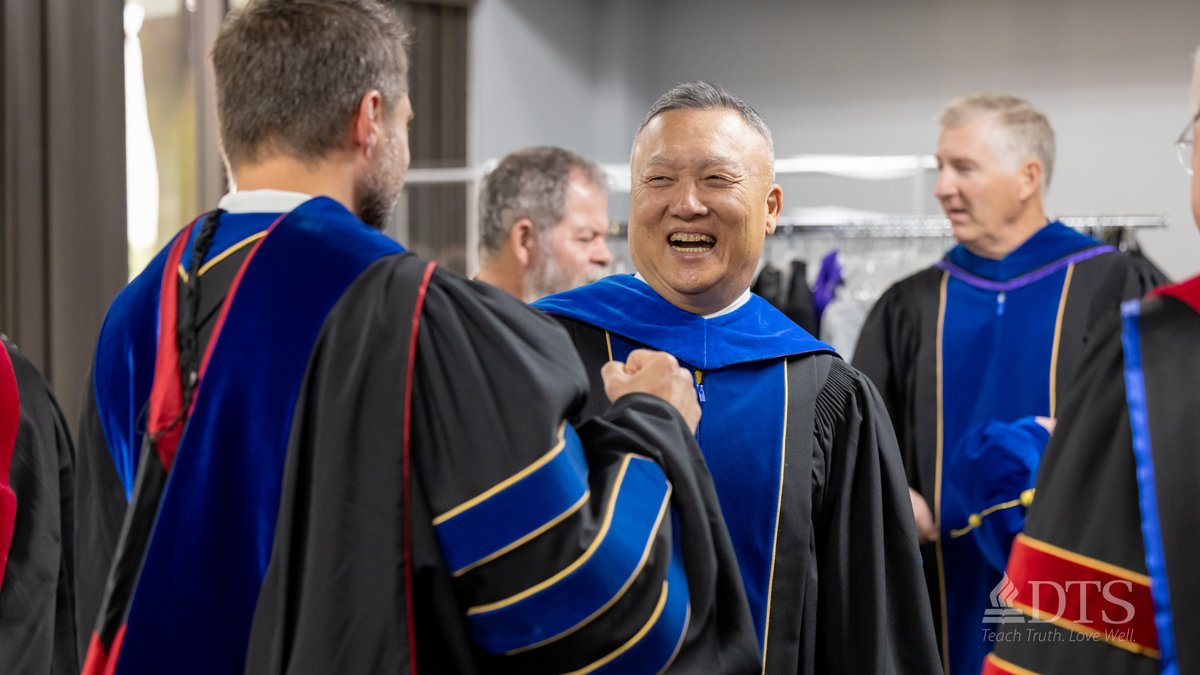 DallasSeminary's tweet photo. Congratulations to our new DTS 2023 graduates!
#christianity #seminarylife #seminarystudent #dts #teachtruth #christianfaith #ministry #lovewell https://t.co/ISNIcn7aJR
