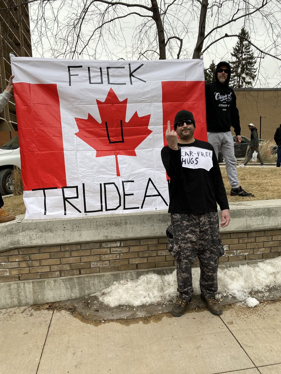 Hi my name is Qnadian. I am a Canadian citizen. I am formally asking Justin Trudeau to resign as Prime Minister of Canada.

Please retweet, copy &amp; pass the message on.

#TrudeauMustGo