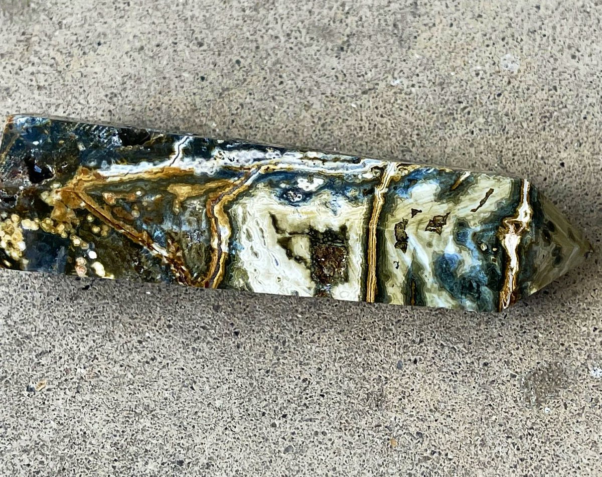 Boondockfinds's tweet photo. 8th Vein Ocean Jasper Druzy Tower | Green Blue Ocean Jasper | Pink Druzy Jasper 8th vein | Ocean Orbicular Jasper | Raw Ocean Jasper https://t.co/yjE4GJ2VUF #jasper #Fridayrocks #tower #green #blue #pink #FridayFeeling #etsyseller https://t.co/fce8EVuyqT