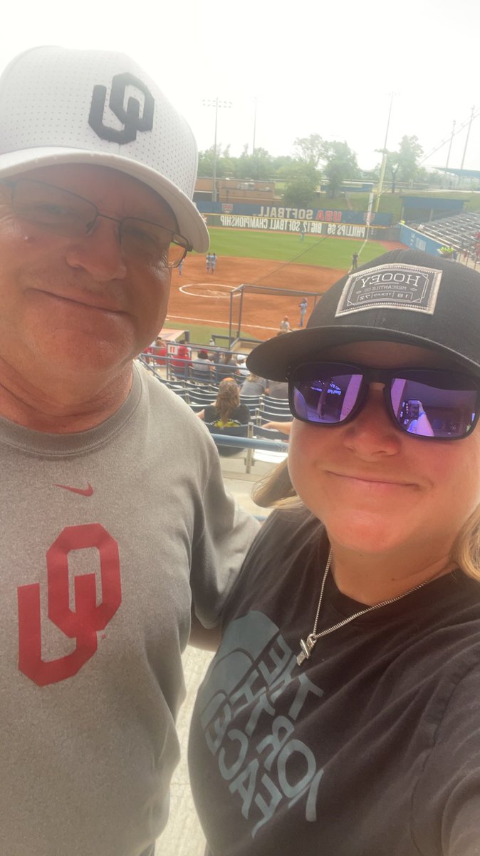 Lyndsey Lipscomb tweet media