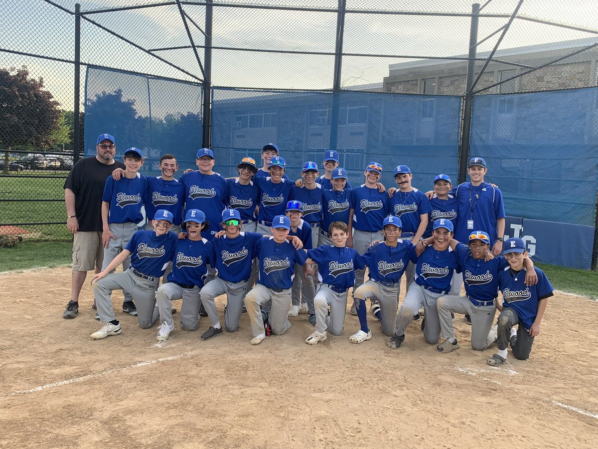 These Elwood Knights played another great game securing a 5/0 victory today. Excellent pitching lead a defense that made every play. Great to play in front of so many parents, teachers and students! <a href="/JG_Athletics/">John Glenn Athletics</a> <a href="/MrRowland2112/">Mr. Rowland</a> #elwoodpride #ems #baseball