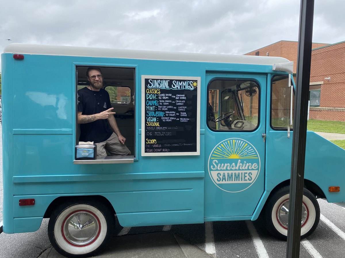 #TeacherAppreciationWeek was capped off today with a yummy breakfast from <a href="/CrackerBarrel/">Cracker Barrel</a> &amp; a treat from <a href="/SunshineSammies/">Sunshine Sammies</a> this afternoon. EHHS staff felt the love this week, &amp; our hearts (&amp; bellies) are full!  Thanks to everyone who was a part of celebrating our staff this week!