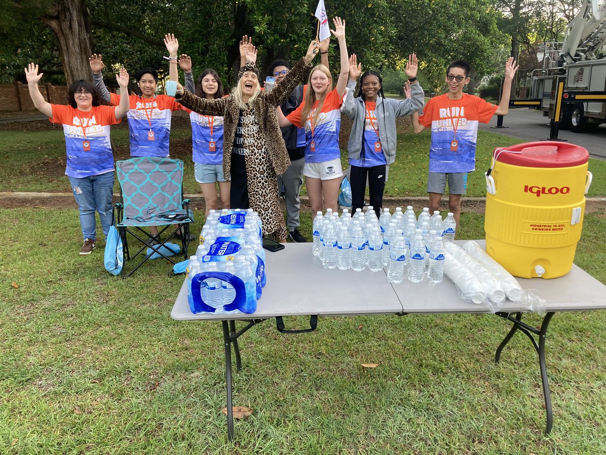 schofieldmiddle's tweet image. SMS Jr. Beta Club enjoyed participating and volunteering for the RUN UNITED Half Marathon, 5K, 10K, and Kids' Fun Run benefitting the United Way of Aiken County in Downtown Aiken!  #GoRams