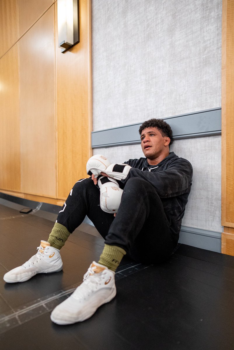 jordan 8 champagne outfit