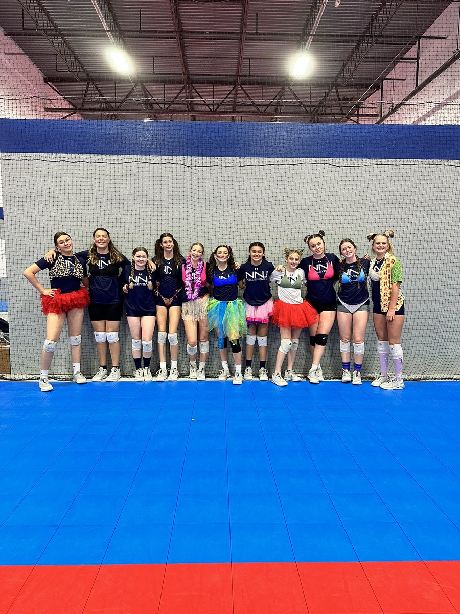 That’s a wrap on practices for the 2022-2023 club season! A BIG 𝗧𝗛𝗔𝗡𝗞 𝗬𝗢𝗨 to all of our club kiddos and families for a wonderful season!

Best of luck to our teams competing this weekend!

#nnjvolleyball #dressupdays #lastpracticesoftheseason