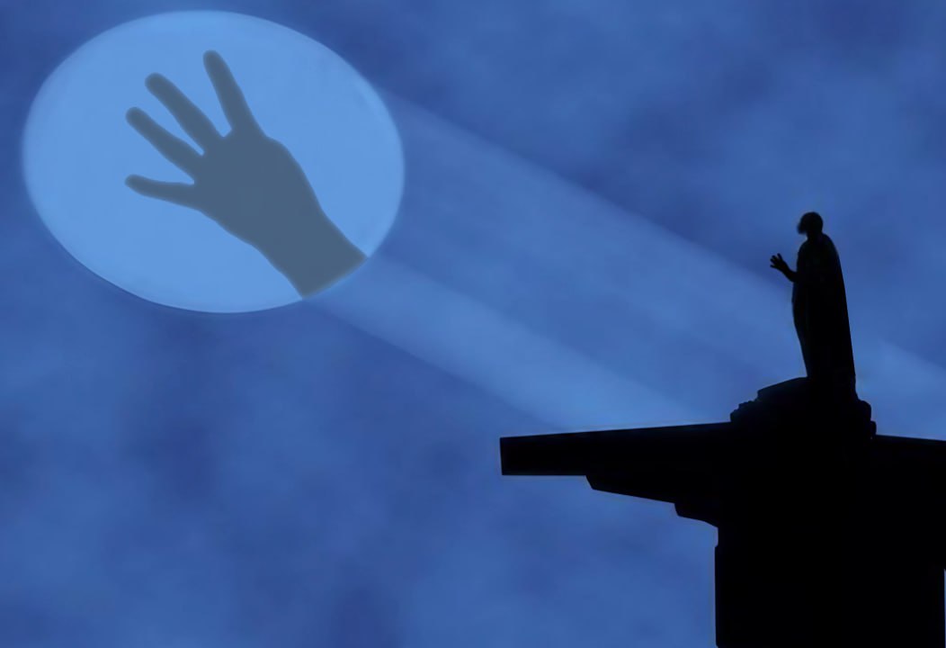 In a meme crypto space full of despair, 
at the end of day,
only 1 was there

#inversefour
#Fourtheculture 
$Four