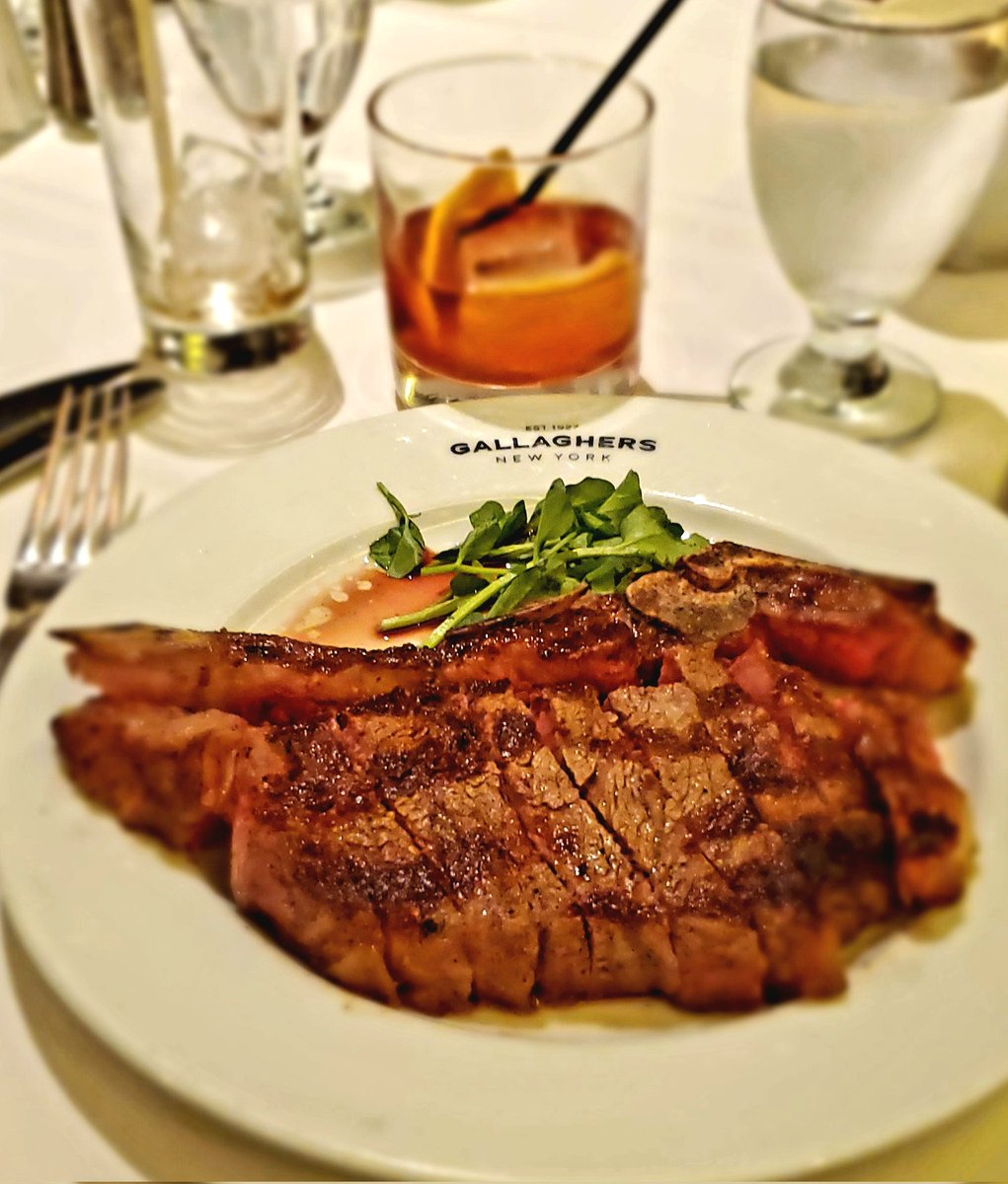 CapitanoMatt's tweet photo. @TravisRodgers @AllenSliwa @EmilyHybl
Sorry I missed the show today. I'll catch the podcast. In the meantime I'll be eating this. Thoughts?
#FoodChat https://t.co/6715tznpGO