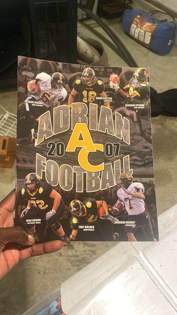 Pulled from the archives! 

#adriancollege #adriancollegebulldogs #gdtbab #collegefootball