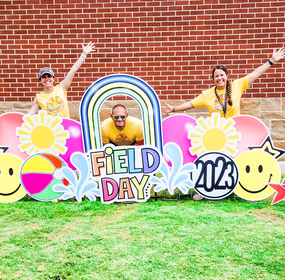 Coach_MisterLF's tweet photo. @LightFarmsElem @Coach_Zick @CoachSharp18 2023 Field Day in the books! Big thanks to ALL the volunteers, our amazing @PtoFarms, and everyone that helped make it possible. If you have pictures you would like to share please tag us #LFFD2023! https://t.co/ZCiChad6vs