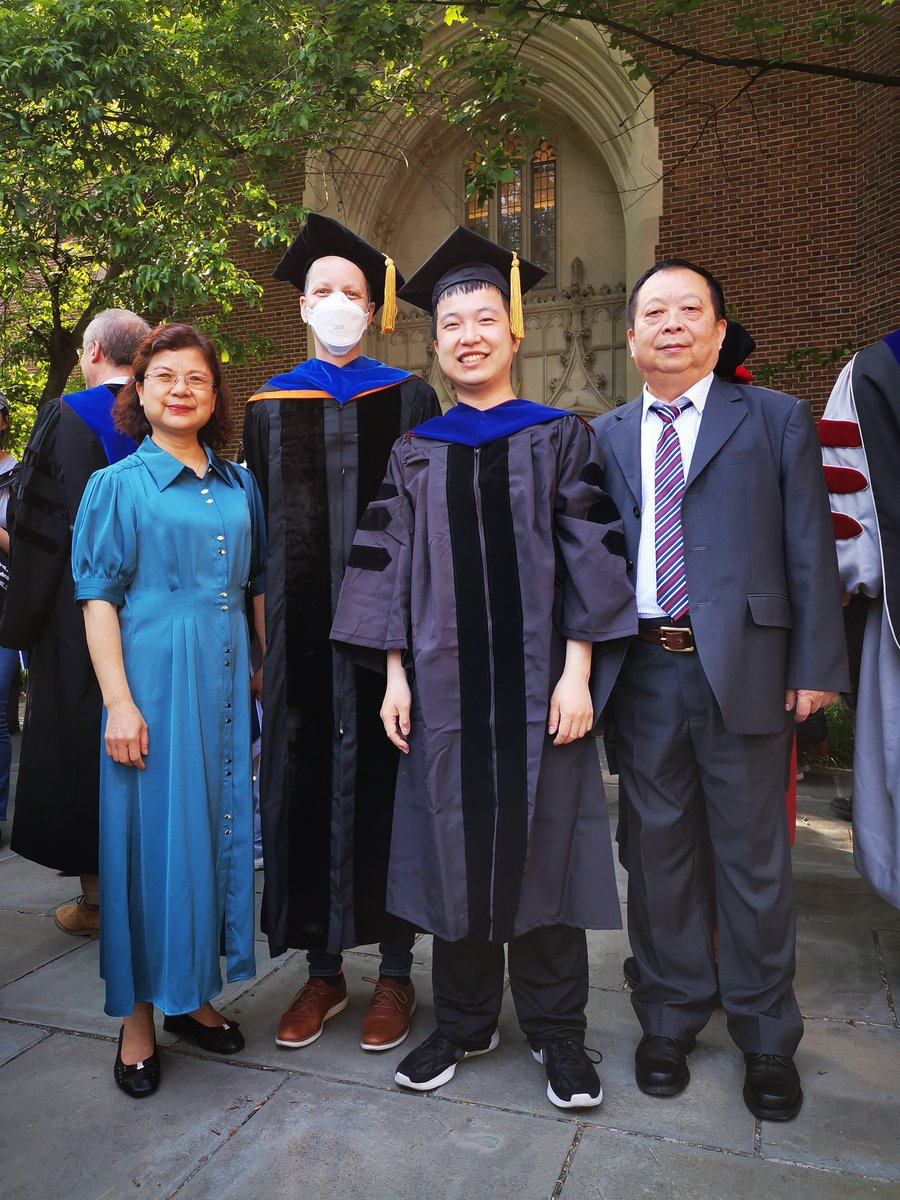 slhuang93's tweet photo. PhD Graduation Ceremony at @PennEngineers before my thesis defense! Endless thanks to my fantastic advisor Prof. Celia Reina! Also so glad to see my parents again after 5 years! https://t.co/SQPyp4aEPE