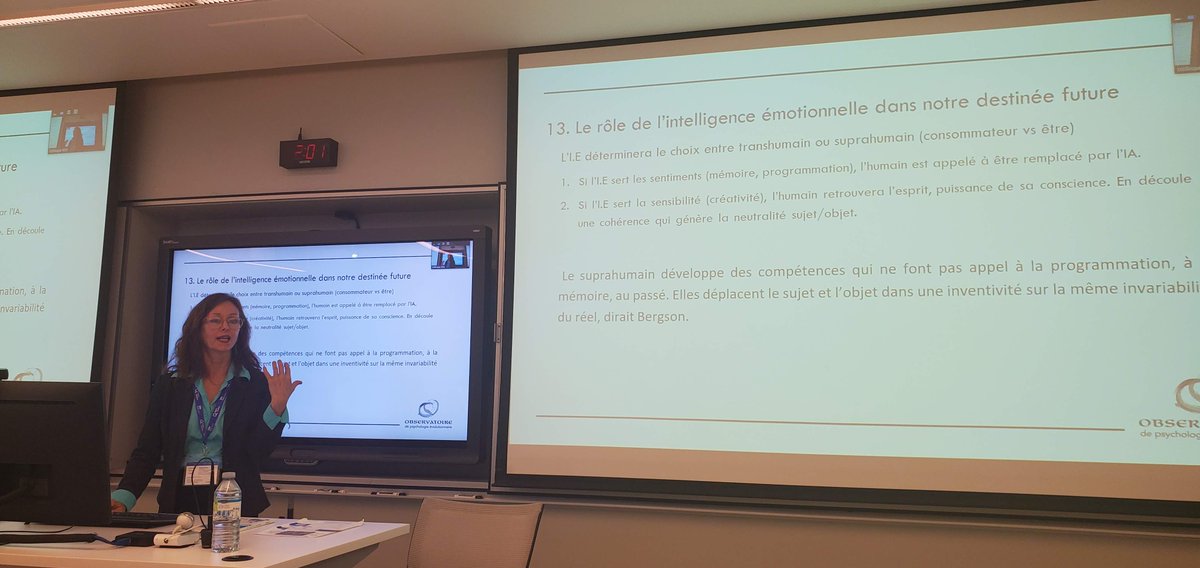 ColloqueTD's tweet photo. #AcfasC658 Quand le Sujet devient son propre Objet, la prévisibilité remplace l’imprévisibilité. Technontologie, bionumérique, intelligence émotionnelle, sensibilité - concepts clés #transdisciplinaires évoqués par Sylvie Bergeron dans sa conférence, très applaudie et bien reçue. https://t.co/jAXwVJcT0z