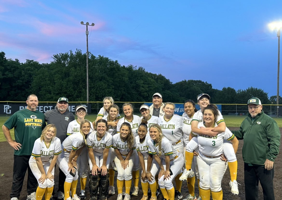 Gallatin Softball (@gallatinsb) on Twitter photo Lady Wave pick up a big win over a tough Hendersonville team by a score of 14-8. Lady Wave advance to the regionals for the first time since 1987. <a href="/GreenWavePride/">Gallatin High School</a> #GWP Lady Wave pick up a big win over a tough Hendersonville team by a score of 14-8. Lady Wave advance to the regionals for the first time since 1987. <a href="/GreenWavePride/">Gallatin High School</a> #GWP
