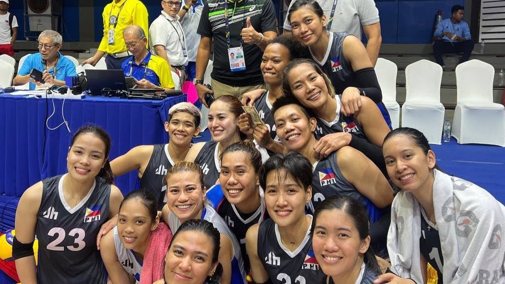 QueenJGOfficial's tweet photo. It’s Game Day! 
SEAG 2023 Women’s Volleyball 🏐

Philippines 🇵🇭 vs Thailand 🇹🇭 
6:00 pm (PH time)

Live: https://t.co/5MBNtsCINU

Best of luck on today’s game Jema and to the rest of our Women’s volleyball team. Laban Pilipinas! 💪🏻🇵🇭

📸 one sports+ https://t.co/fOChcx7PJs