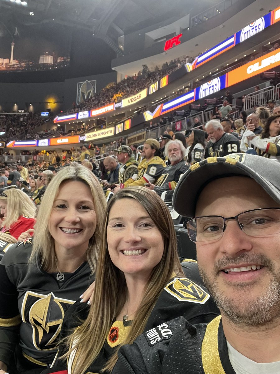 david4562's tweet photo. Game Five!!! #UKnightTheRealm #VegasGoldenKnights #VegasBorn https://t.co/34RiGIHu6a