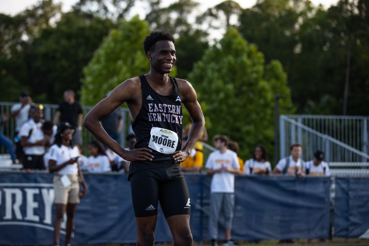 .<a href="/Joshuamoore80/">Mr Jumps</a> earned a 𝐬𝐢𝐥𝐯𝐞𝐫 medal in the men’s high jump, posting a personal-best 2.15 meters at Day ✌️ of the ASUN Outdoor Championships! 🥈🔥

#GoBigE