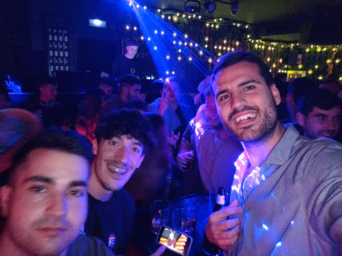 Edulosa5's tweet photo. @MovistarNBA @guillegimenez_ @ADaimiel #TiempoDePlayoffs https://t.co/zAoh7mzFGc