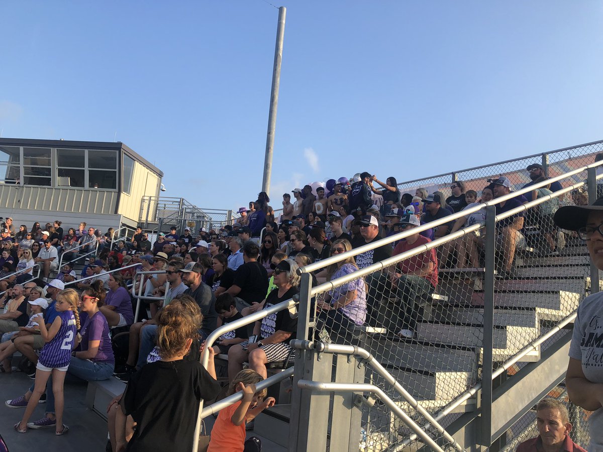 coachb_ware's tweet photo. So proud of our girls!! @Coachmoss6 and the @Dayton_Broncos1 softball team represented Dayton, Tx with a lot passion and resilience. On to #RoundFour #TheShoe https://t.co/iHXCNQk5KT