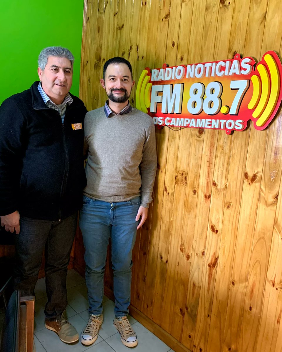 jmanuelvillalba's tweet photo. Hoy fui recibido por Miguel Añez en la Radio Noticias de Los Campamentos, con quien conversamos algunas ideas para la zona.

#Elegi #HagamosQueSuceda 🤞 https://t.co/L0WqukwPAE