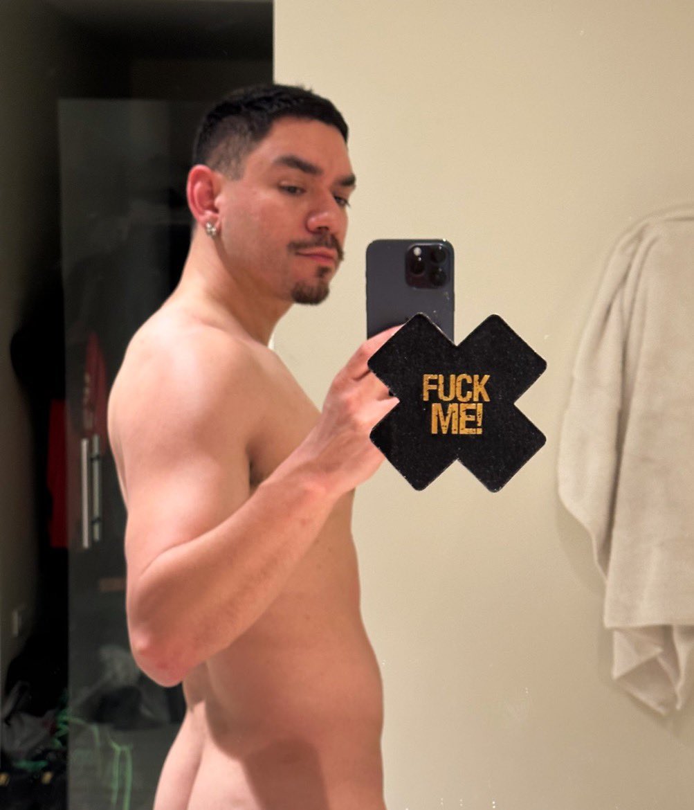 Bearemy91's tweet photo. Rt if you’re down to get pounded 😏 . I’ll be checking the rts 🥵 https://t.co/0SY2NFZTMO