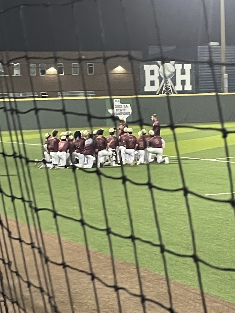 Friday night lights is more than football!! Great season Bulldogs!!! Congratulations on making it this far!
#summercreekhs 
#summercreekbulldogs
#SCHS
#SCHSBulldogs