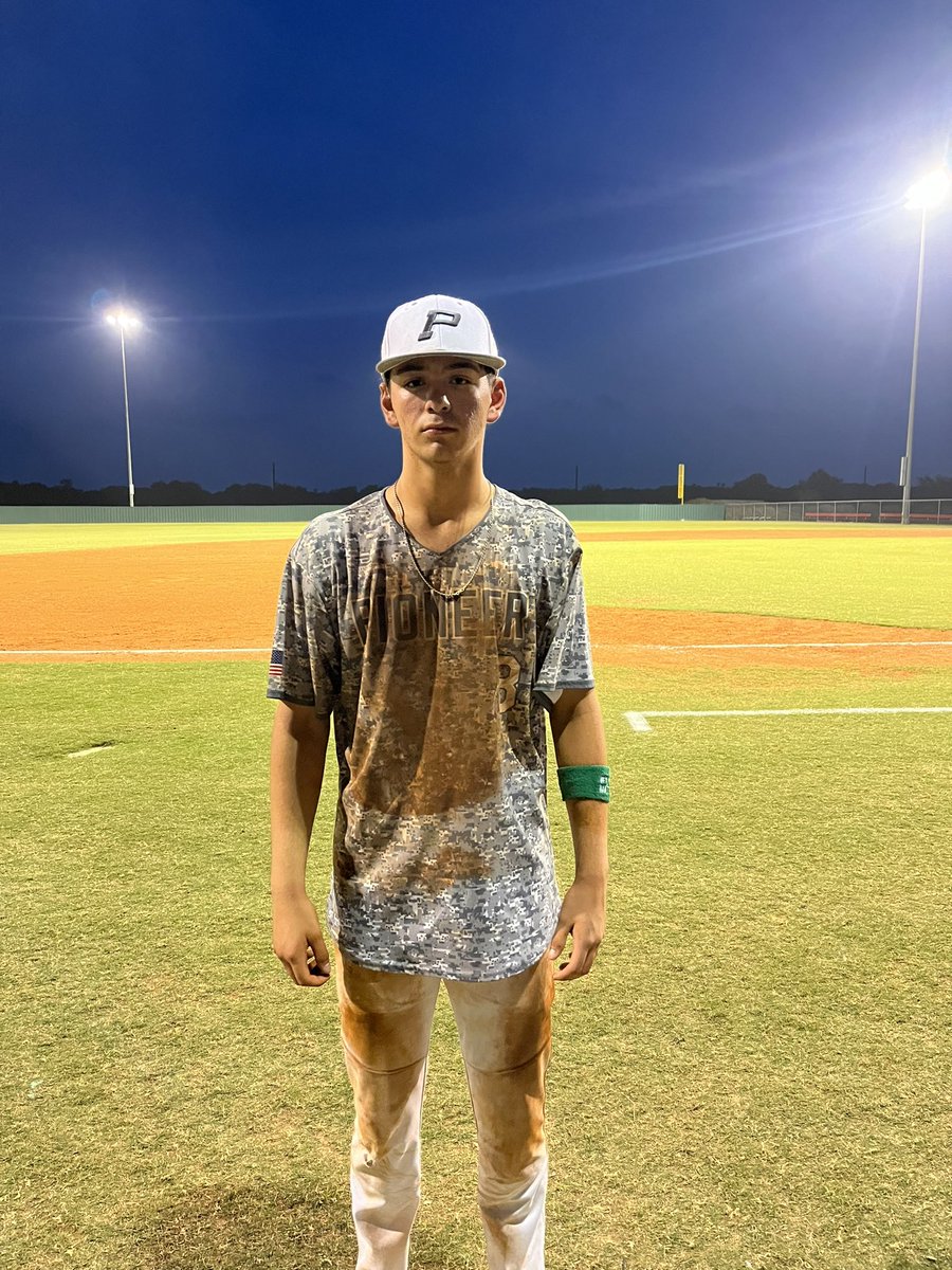 PioneerBsbl1's tweet photo. Pioneer 4 - 3 Palmview
Gm 2: Final
Series tied 1-1

Gm 3: tomorrow 3 pm @ Mission Vets

Players of the game:

Defense:
Rene Vela - 7 IP, 6H, 3K, 1 ER

Offense:
Diego Chapa - 1/3, 2 RBI

@5ATxHSBaseball https://t.co/BZb6vQxHIK