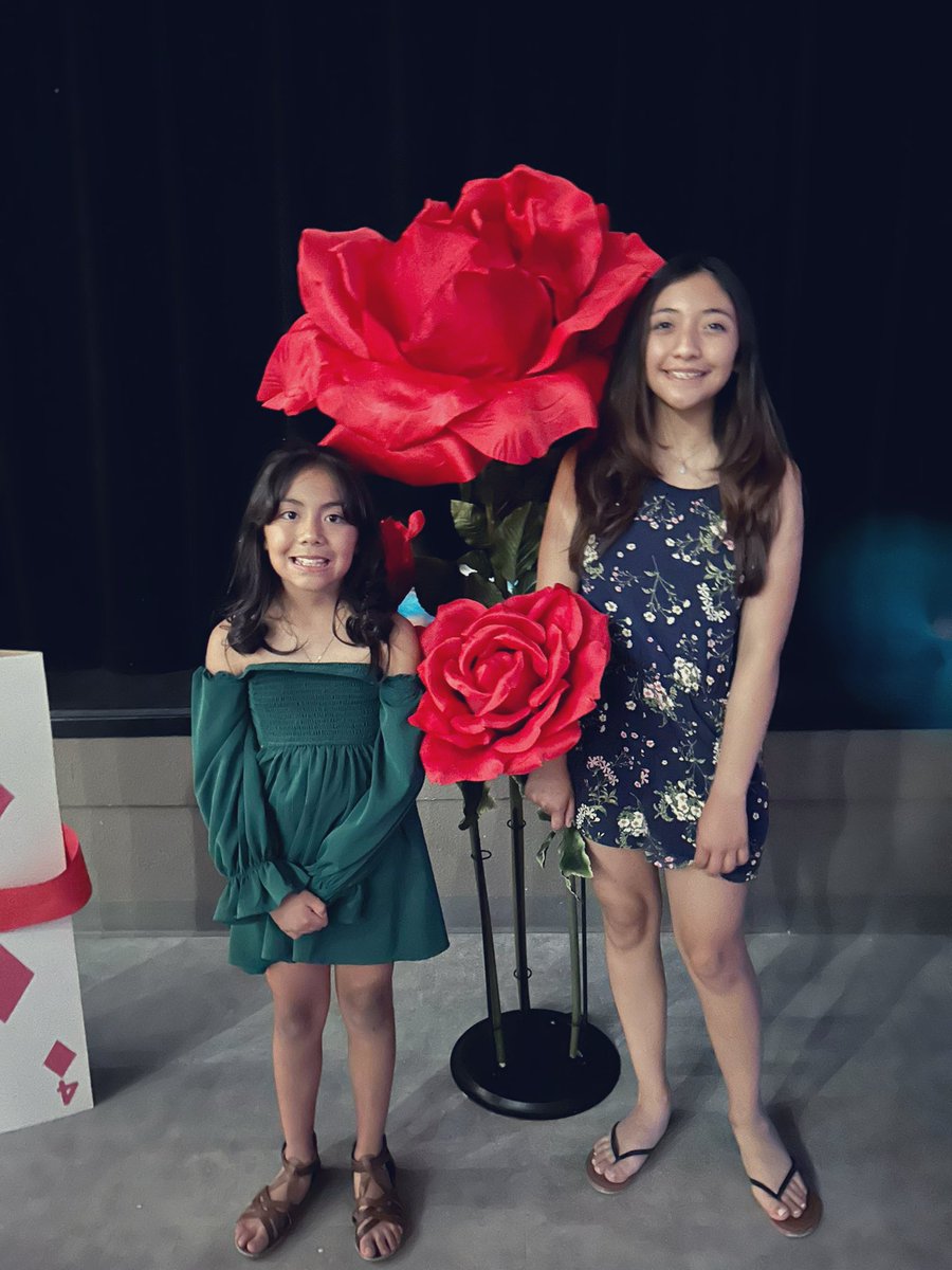 MonicaChavez005's tweet photo. Thank you so much @PurpleHeart_ES for helping us build these long lasting memories. I was so happy to celebrate with my my 2nd grader and my freshman ❤️#teaforthree #heroeshaveheart https://t.co/V8V3OajZZr